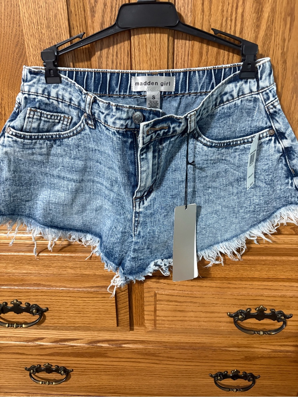 Madden Girl Acid Wash Denim Frayed Hem Shortie - Light Blue